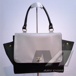 gray_trapeze_sling_bag